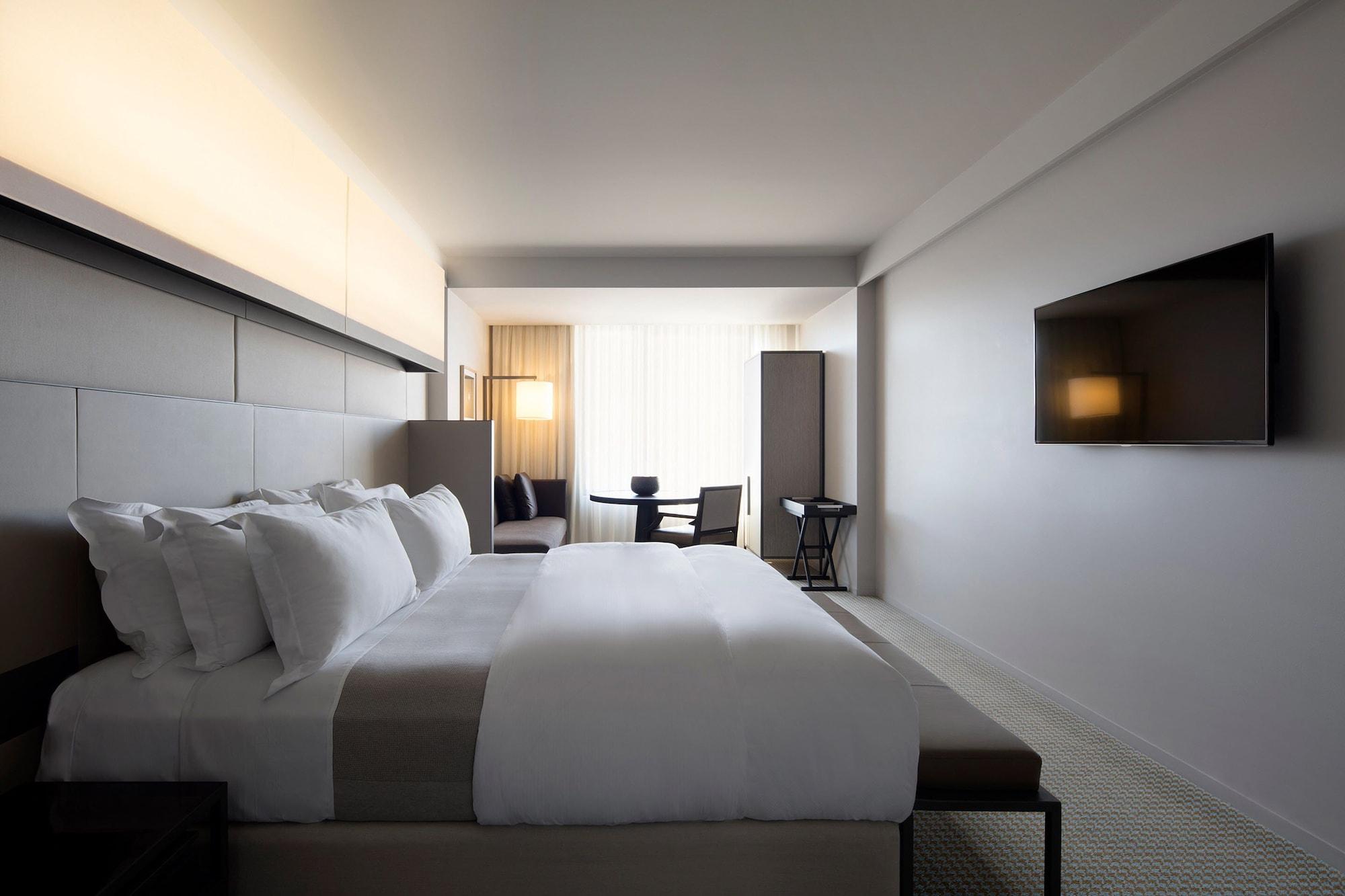 Hotel Realm Канбера Екстериор снимка A room at the hotel