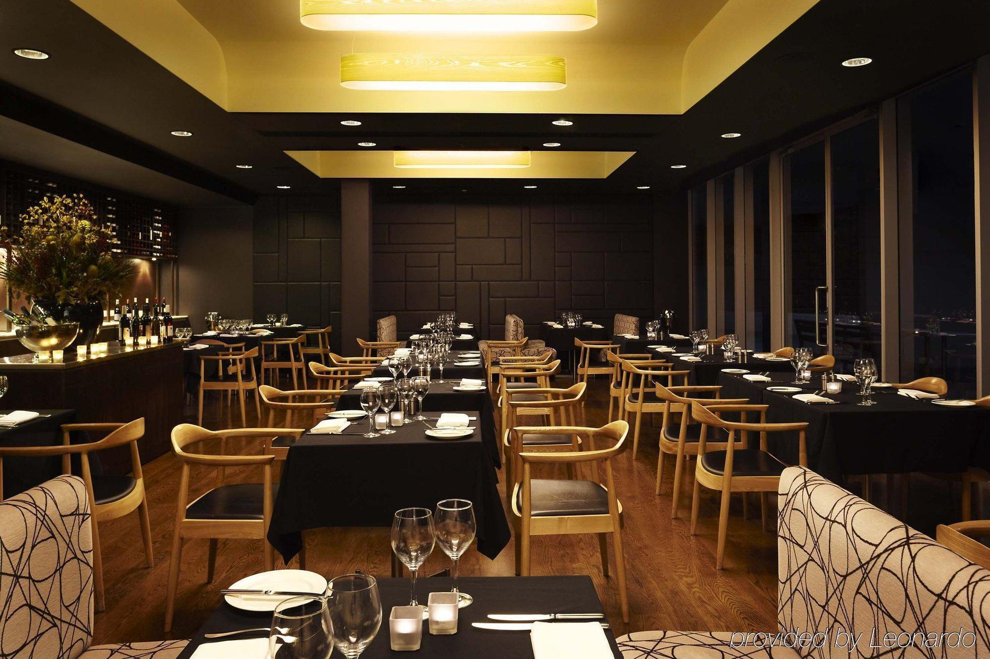 Hotel Realm Канбера Екстериор снимка Restaurant