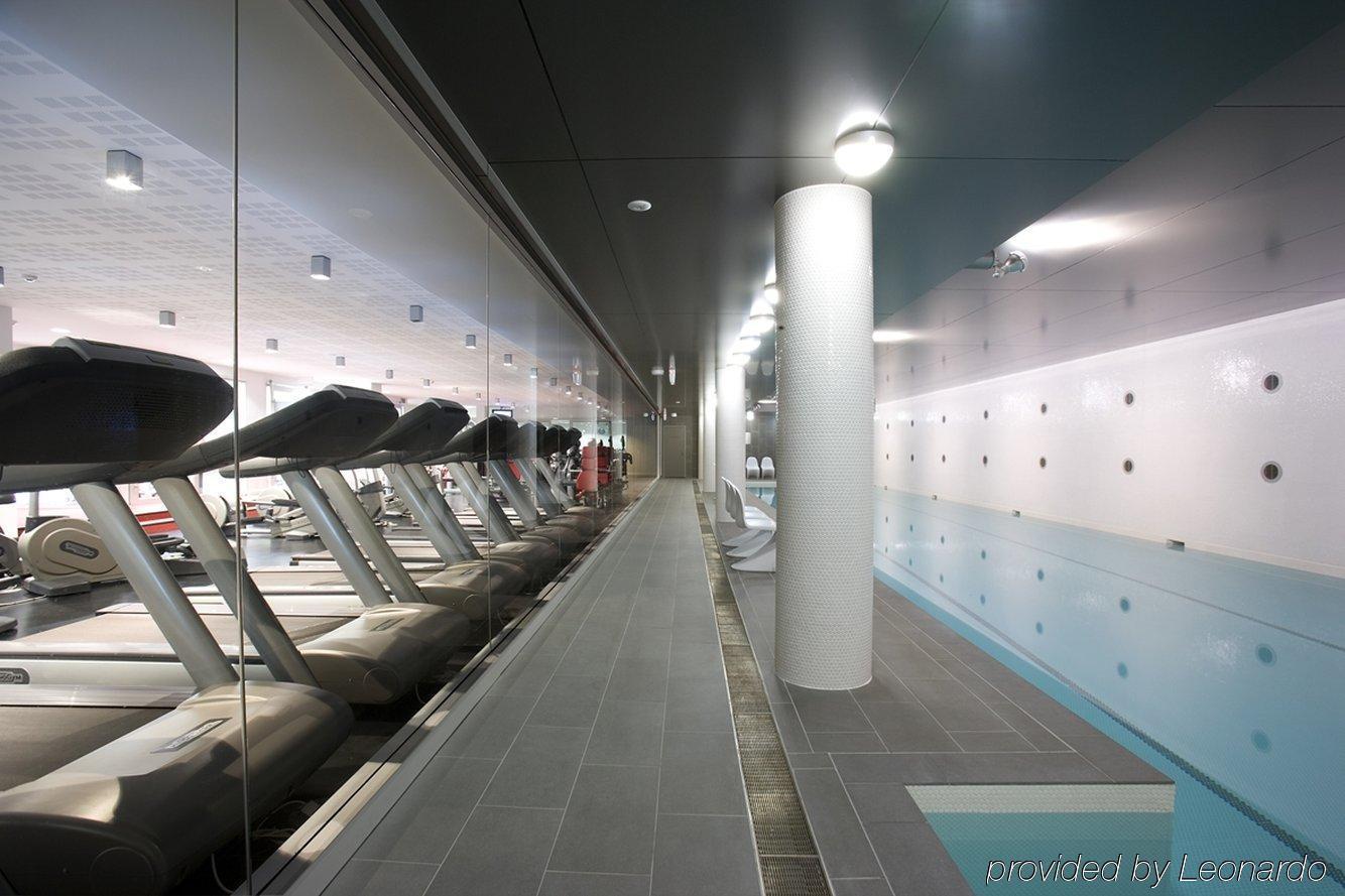 Hotel Realm Канбера Съоръжения снимка The gym at the London Aquatics Centre