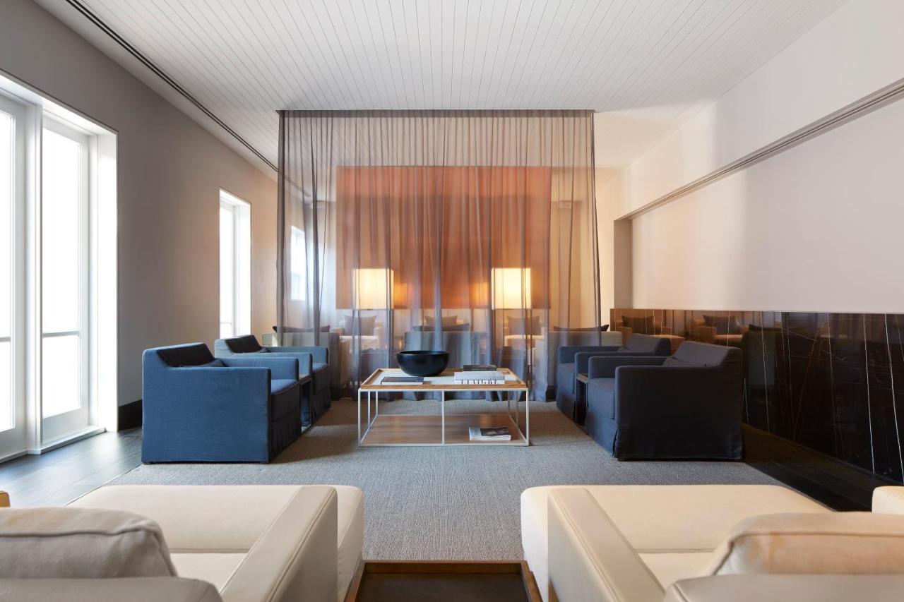 Hotel Realm Канбера Екстериор снимка The lounge at the airport