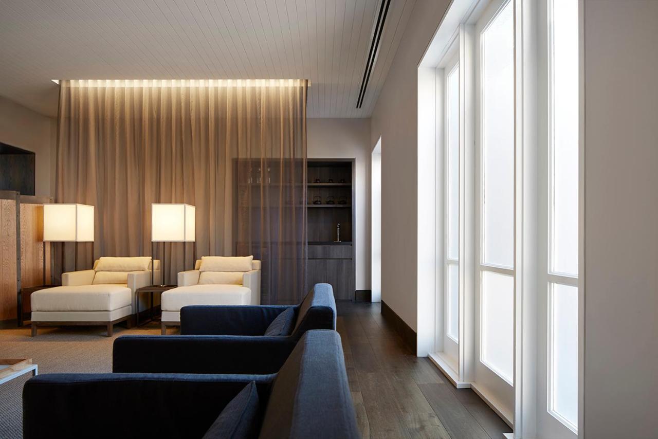 Hotel Realm Канбера Екстериор снимка The interior of the 100 East 53rd Street penthouse